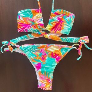 Calzedonia Drawstring Bandeau Swimsuit Set. Tropical Print.